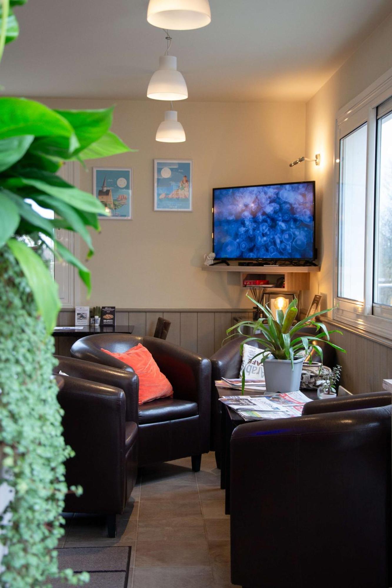 Brit Hotel Lannion-Perros Guirec エクステリア 写真