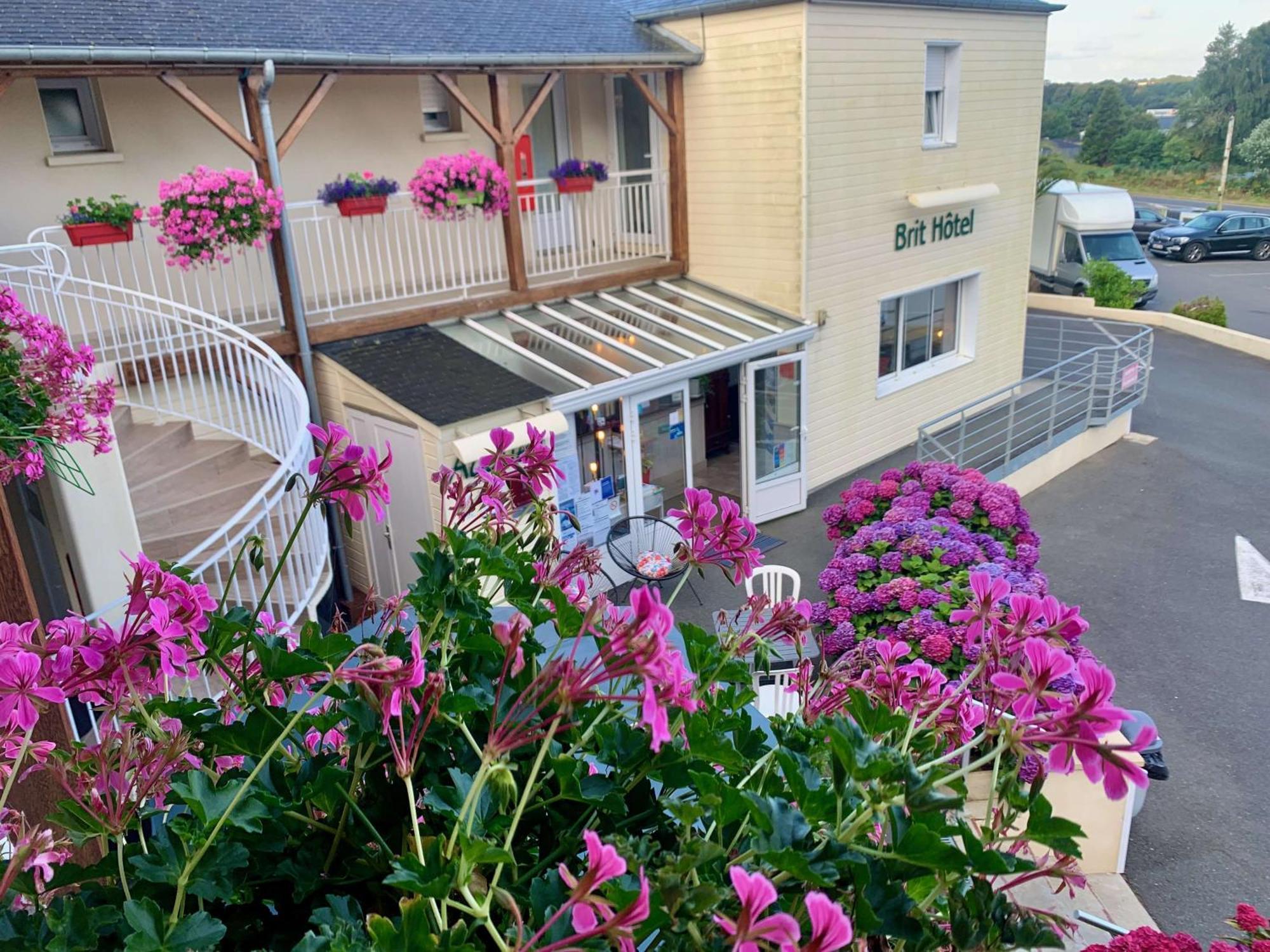 Brit Hotel Lannion-Perros Guirec エクステリア 写真